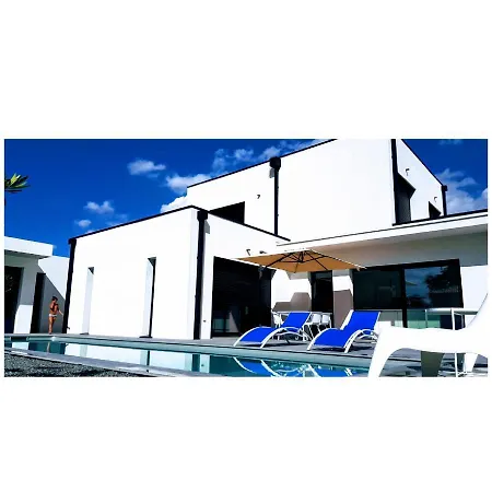B. Villa Martillac